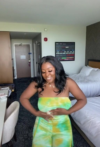 Hot Airionna Lynch in Crop Top and Bouncing Boobs