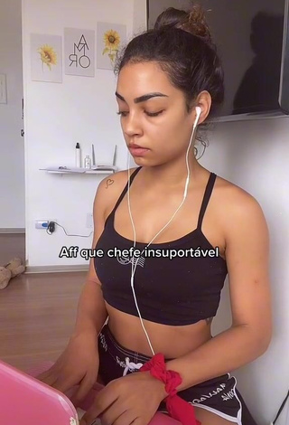 Sweetie Ingrid Muniz in Black Crop Top while Twerking