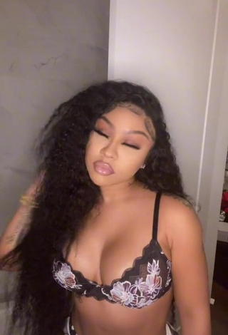 Ariana Fletcher (@kylesister) - Porn Videos from TikTok