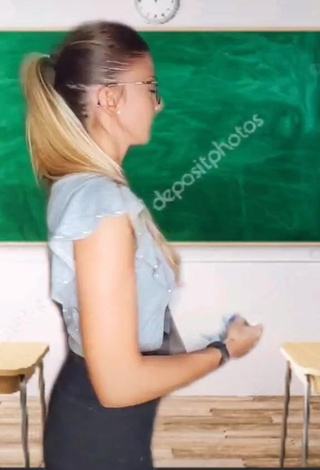 Erotic Laurimathteacher in Top