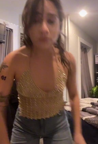 1. Erotic Lilratpiss No Bra and Bouncing Tits