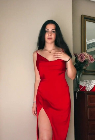 Erotic Luciasigi in Red Dress