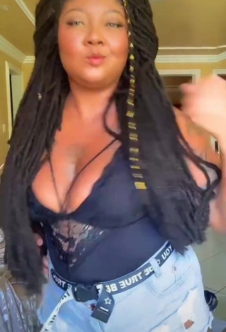 1. Erotic Manu Mendes Shows Cleavage in Black Top and Bouncing Breasts