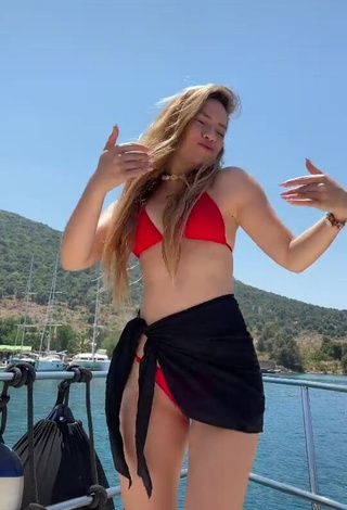 1. Sweetie Melodi Özerdem in Red Bikini in the Sea