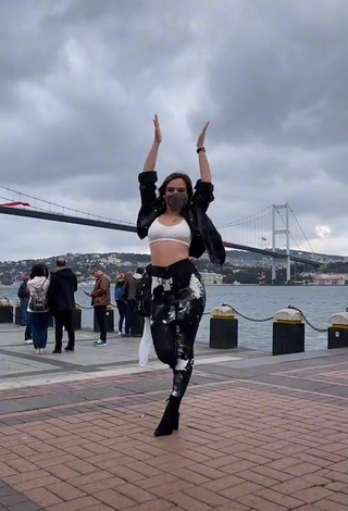 1. Erotic Melodi Özerdem in Leggings in a Street