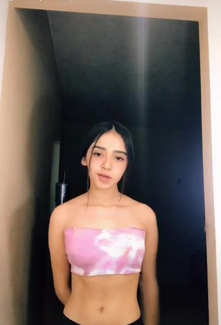 1. Erotic Michelle Guzmán in Pink Tube Top