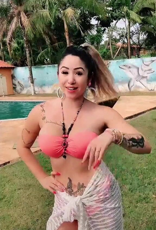 2. Captivating Naiara Coelho in Pink Bikini at the Pool