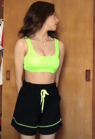 1. Wonderful Paulaxdrea Shows Cleavage in Lime Green Sport Bra and Bouncing Breasts