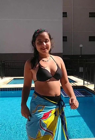 1. Erotic Raquel Toledoh in Black Bikini at the Pool and Bouncing Boobs