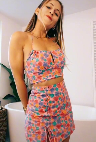 1. Irresistible Sarah Bossuwe in Crop Top