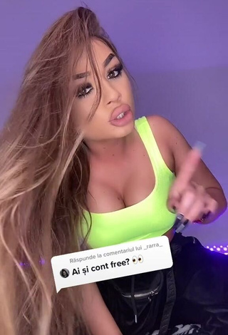 1. Beautiful Simonna Braboveanu Shows Cleavage in Sexy Lime Green Crop Top