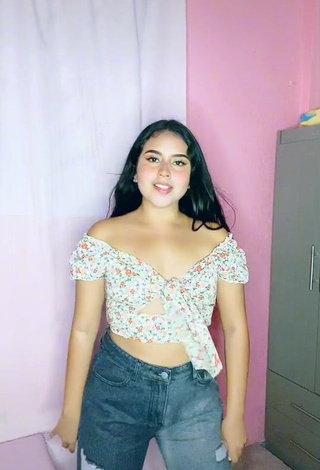 3. Amazing Soydanielikald in Hot Floral Crop Top