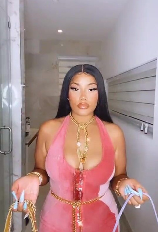 1. Irresistible Stefflon Don Shows Cleavage in Peach Dress