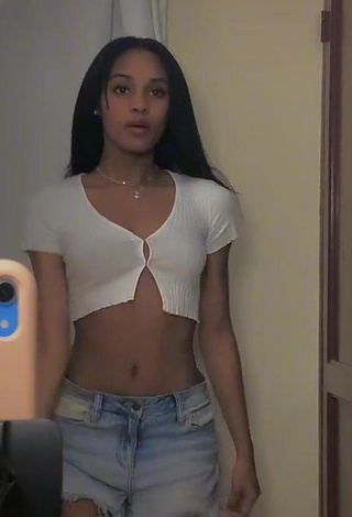 Hot Yoka in White Crop Top