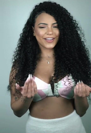 1. Irresistible Ziane Martins in Bra and Bouncing Tits