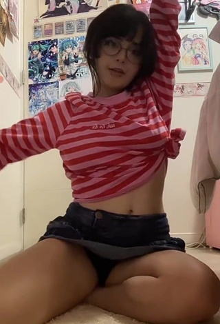 3. Sexy egirl upskirt live tiktok oops teen