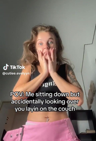 cutiee.evelyyn (@cutiee.evelyyn) - Porn Videos from TikTok