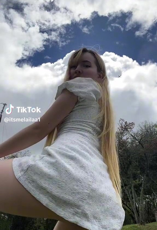 Cute itsmelailaa1 in Panties while Twerking (Upskirt)