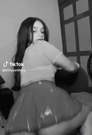 Hot skirt gstring twerk  Kittypetitee