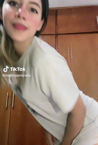 1. Beautiful Melosita Zambrano in Sexy Panties while Twerking (Upskirt)