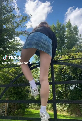 Hot thatirishgirlclaudia in Panties (Upskirt)