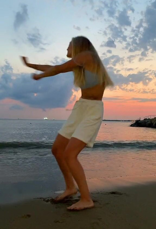 Diana Belitskay Looks Wonderful in Blue Crop Top at the Beach