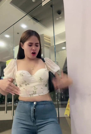 Sexy Christian Mae Shows Cleavage in Crop Top