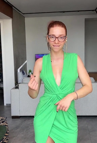 Cute Cibelly Ferreira Shows Cleavage in Green Dress (Side Boob)