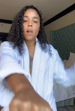 3. Erotic Crissa Jackson Shows Cleavage in White Bathrobe (Side Boob)