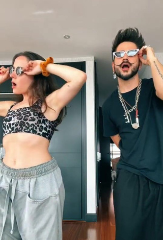 Irresistible Evaluna Montaner Shows Cleavage in Crop Top