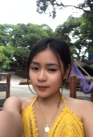 1. Eya Borja is Showing Hot Cleavage