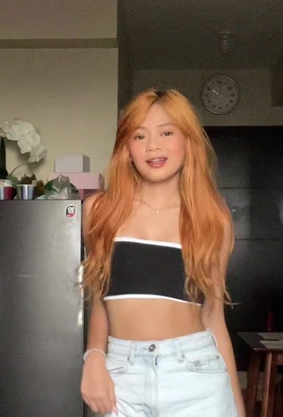 Cute Eya Borja Shows Cleavage in Tube Top