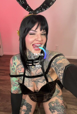 3. Beautiful Heidi Lavon Shows Cleavage in Sexy Black Bodysuit