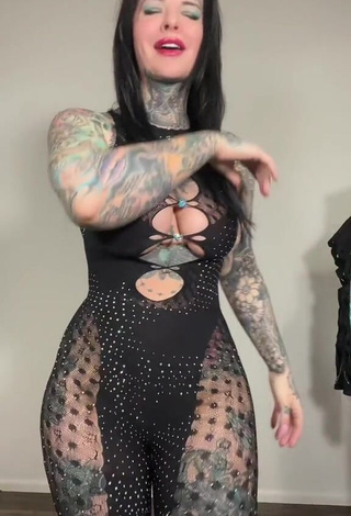 1. Hottest Heidi Lavon Braless (Side Boob)