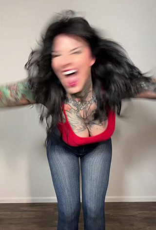 1. Heidi Lavon Shows her Sweet Butt