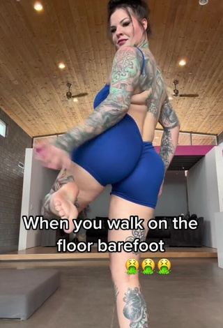 3. Heidi Lavon Shows her Hot Butt