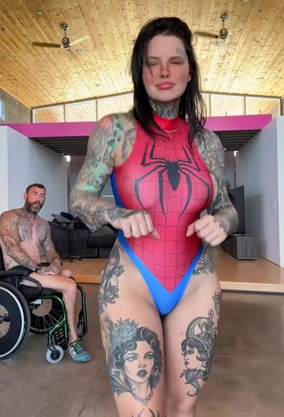 Captivating Heidi Lavon in Bodysuit