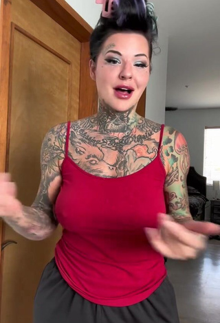 2. Erotic Heidi Lavon Braless