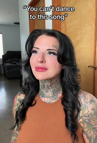 Hottie Heidi Lavon in Brown Dress