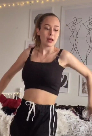 Beautiful Laura Sophie in Sexy Black Crop Top