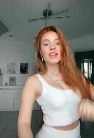 3. Irresistible Leonie Leoobalys in White Crop Top