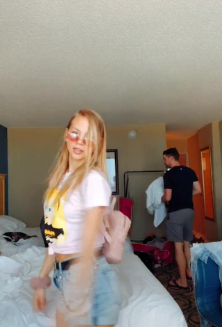 Alivia Pickl (@livpickl) - Porn Videos from TikTok