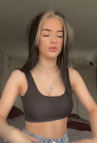 1. Sexy Lauren Kearns in Brown Crop Top