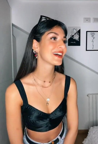 Cute Elisa Maino in Black Crop Top