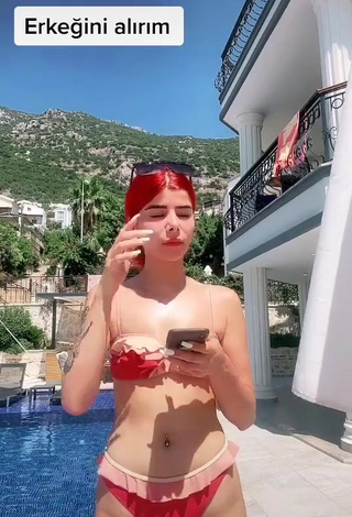 1. Beautiful Merve Yalçın in Sexy Bikini at the Pool