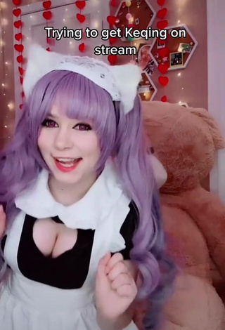 1. Erotic Nyannyancosplay Shows Cleavage