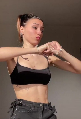 Erotic Martina Picardi in Black Crop Top