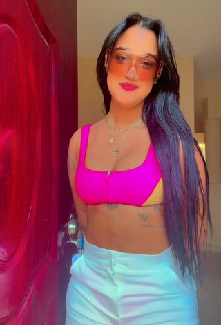 Dazzling Jenny Camacho Shows Cleavage in Inviting Crop Top