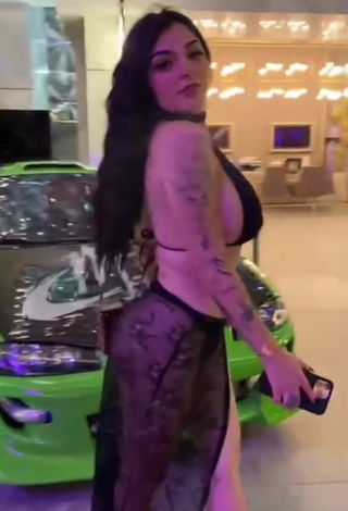 Elegant Karely Ruiz Shows Butt (Side Boob)