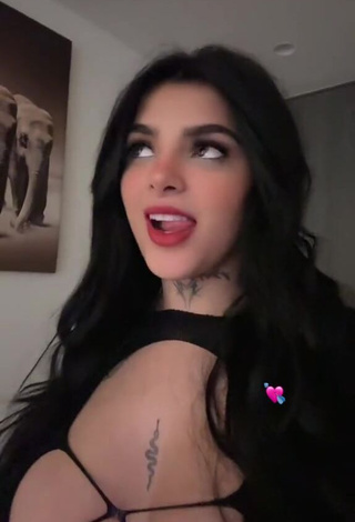 2. Sexy Karely Ruiz Braless (Side Boob)